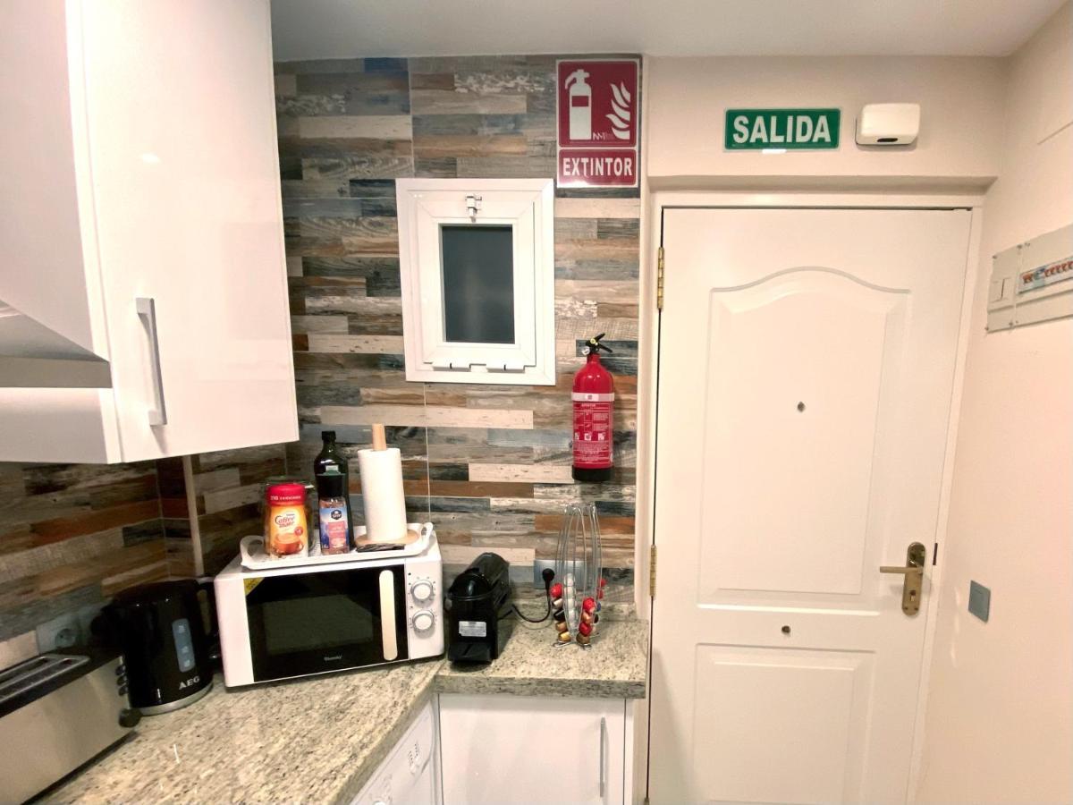 Sun Coast Benalmadena -- Superb Studio With 4 Pools, Gardens & Breakfast Экстерьер фото